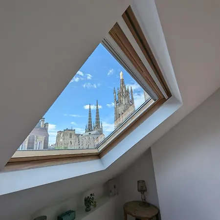 Cocon Lumineux Sous Les Toits De *